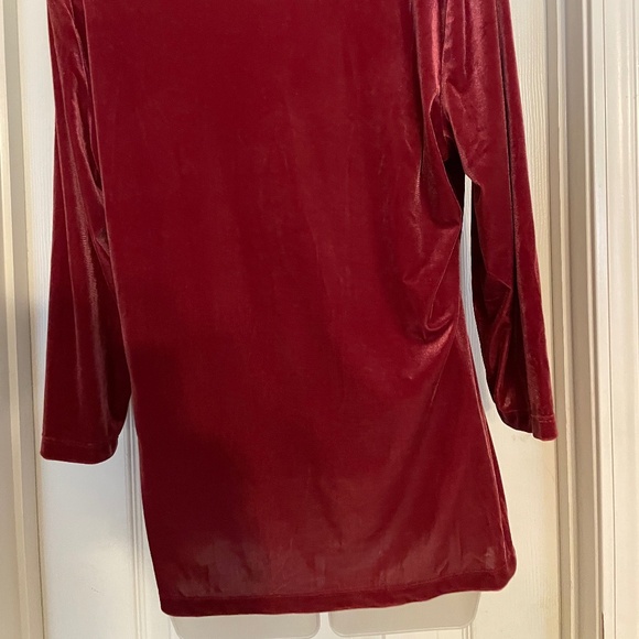 Jones New York red velvet holiday shirt blouse, size L - Picture 3 of 5